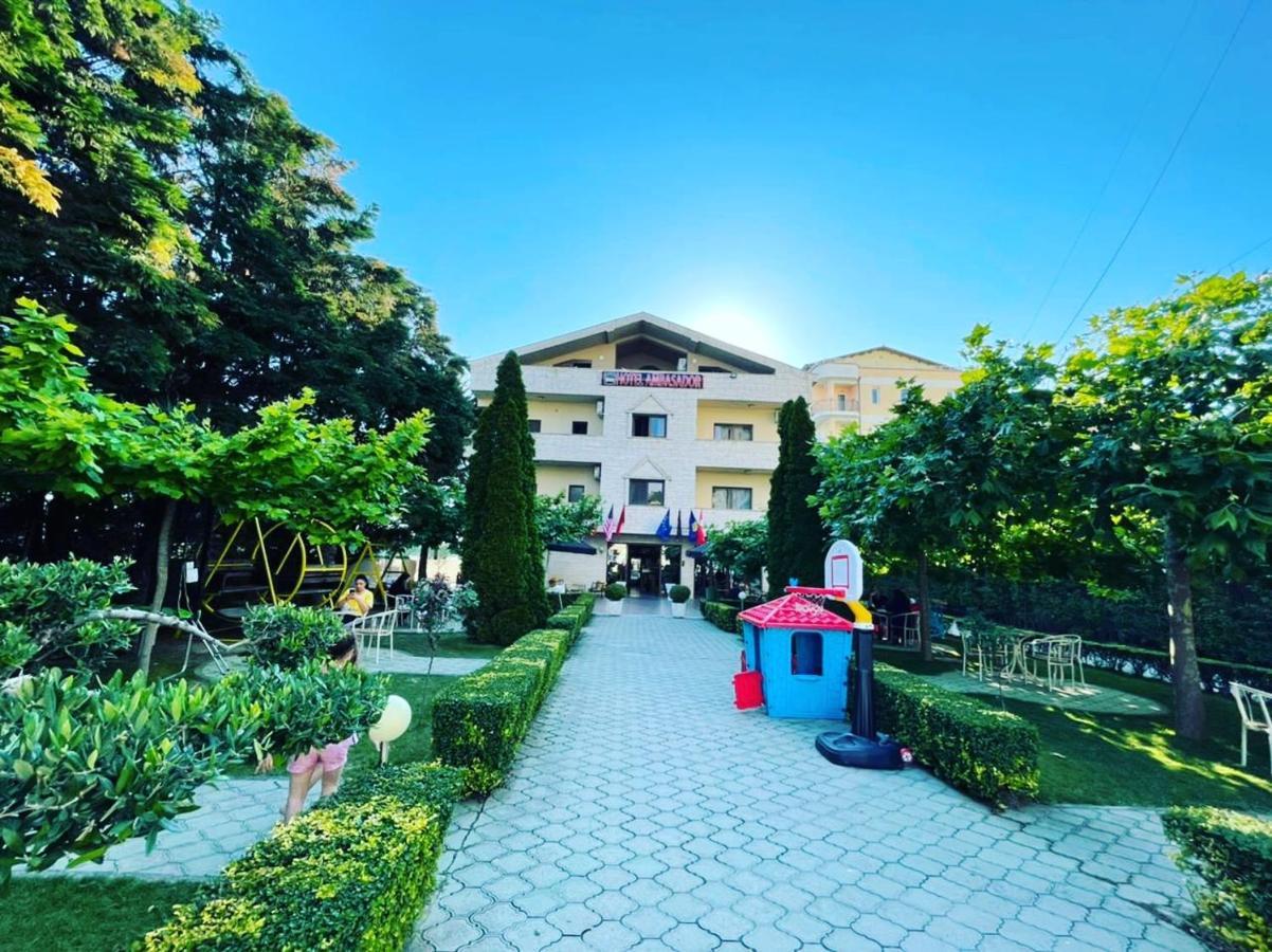 Hotel Ambasador Lezhë Exterior foto